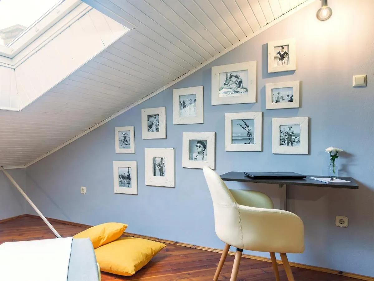 דירות פולה Relaxed Attic In The Old Town 0*,  קרואטיה